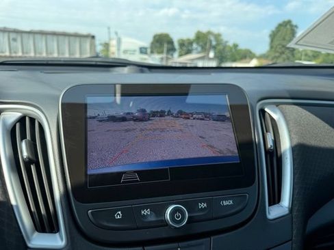 Used 2024 Chevrolet Malibu LT FWD image 25