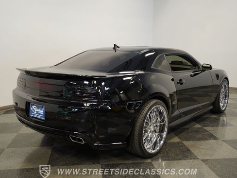 Used 2010 Chevrolet Camaro SS w/ RS Package RWD image 12