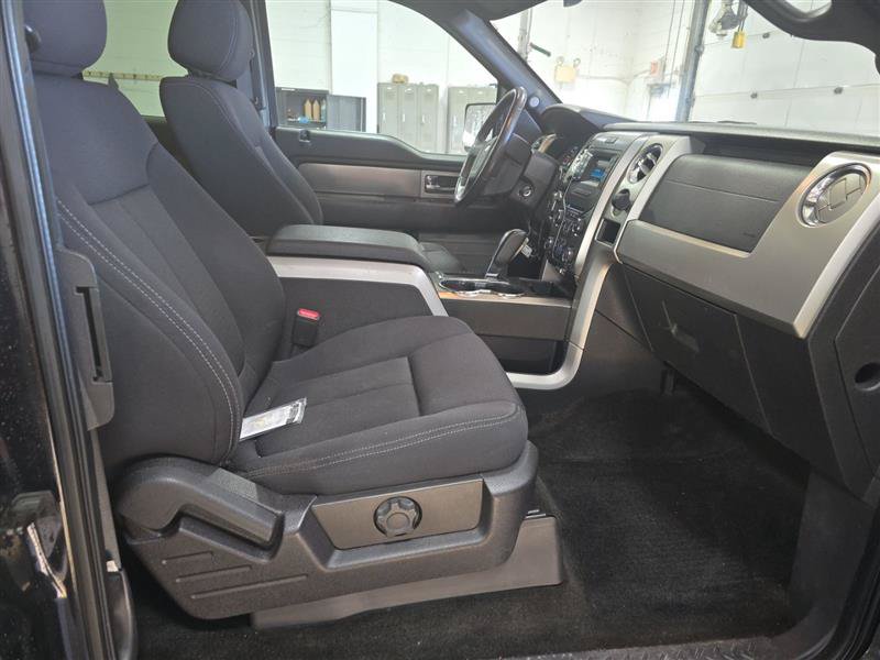 Used 2014 Ford F150 FX4 w/ Equipment Group 401A Mid AWD/4WD image 10