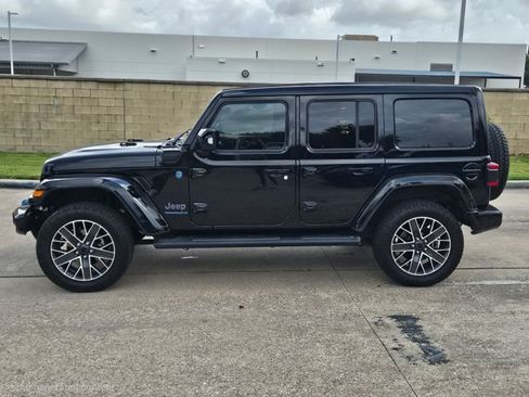 Used 2024 Jeep Wrangler High Altitude AWD/4WD image 8