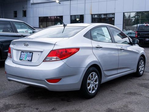 Used 2014 Hyundai Accent GLS image 6