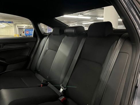 Used 2024 Honda Civic Sport image 18