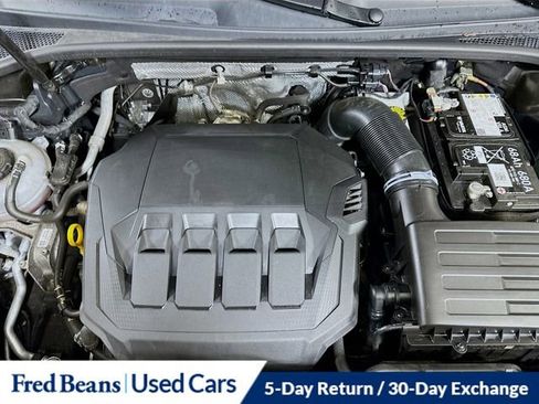 Used 2024 Audi Q3 2.0T Premium image 31