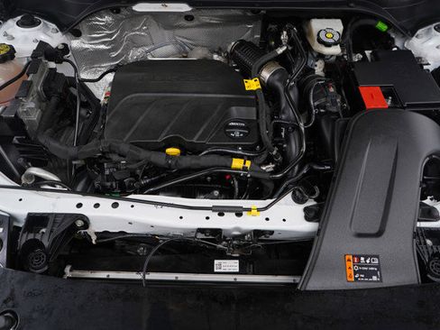 Used 2024 Chevrolet Trax ACTIV w/ Driver Confidence Package image 32