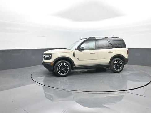 Certified 2024 Ford Bronco Sport Outer Banks w/ Tech Package image 4