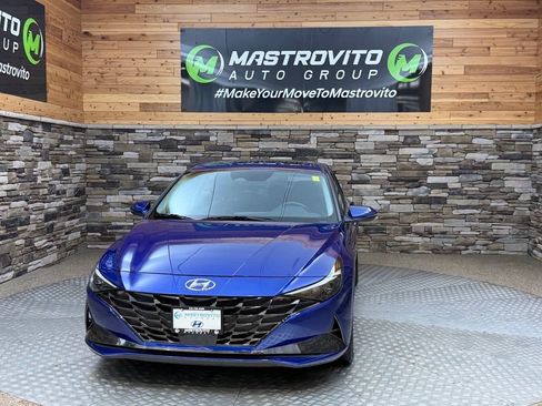 Used 2023 Hyundai Elantra Limited w/ Cargo Package FWD image 6