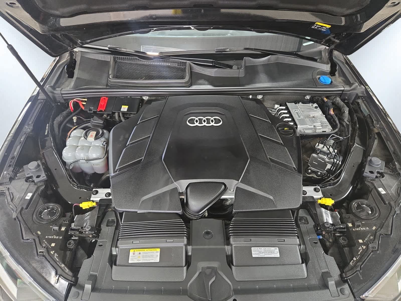 Used 2023 Audi Q7 3.0T Premium Plus AWD/4WD image 8