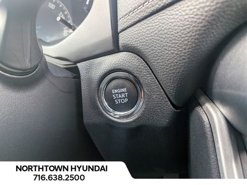 Used 2025 Toyota RAV4 XLE image 19