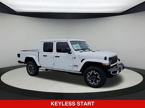 New 2026 Jeep Gladiator Sport AWD/4WD image 2