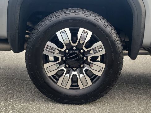 Used 2026 GMC Sierra 2500 Denali w/ Denali Reserve Package AWD/4WD image 6