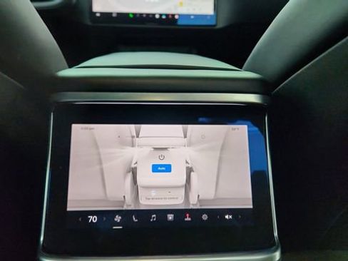 Used 2023 Tesla Model X image 40