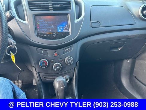 Used 2015 Chevrolet Trax LS FWD image 13