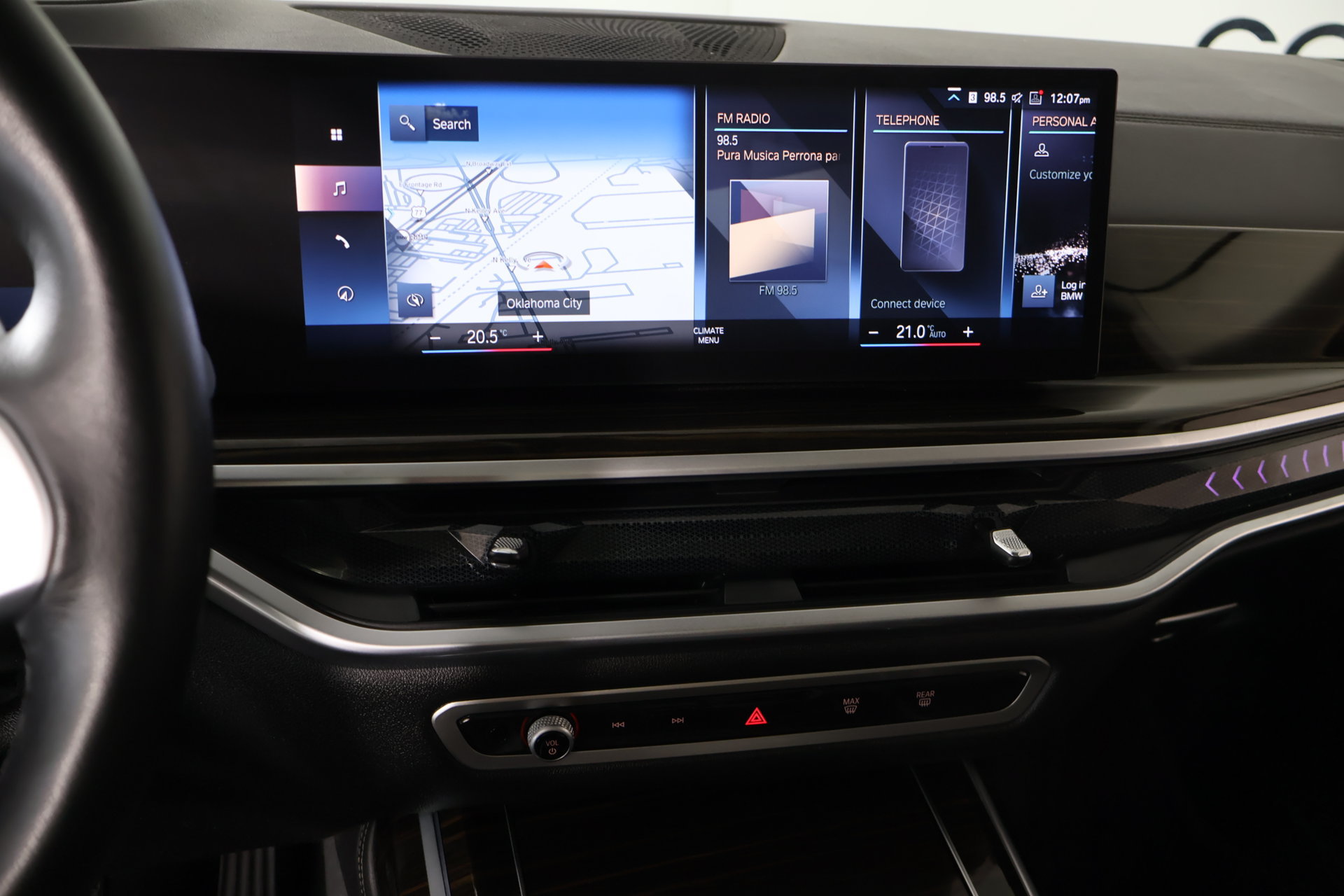 Used 2023 BMW X7 xDrive40i w/ Premium Package AWD/4WD image 5