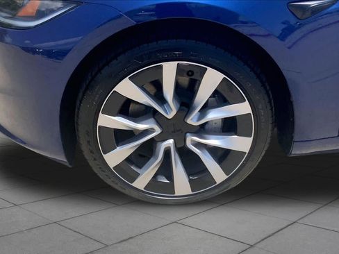 Used 2025 Tesla Model 3 Long Range RWD image 10