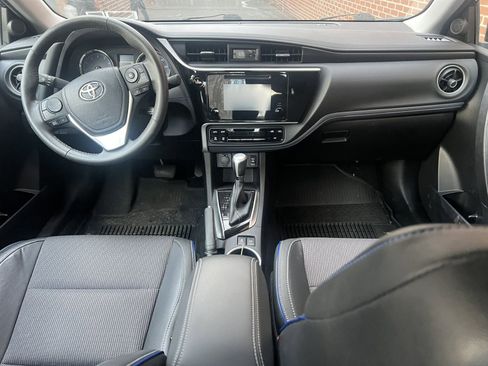 Used 2018 Toyota Corolla SE image 10