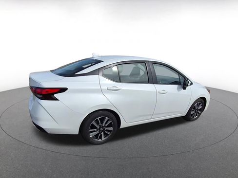 Used 2025 Nissan Versa SV image 7