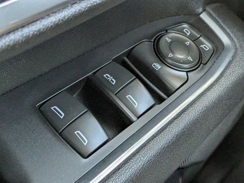 Used 2025 GMC Sierra 2500 SLE w/ SLE Value Package; image 28