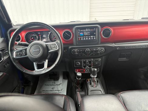 Used 2020 Jeep Wrangler Unlimited Rubicon w/ Cold Weather Group image 16