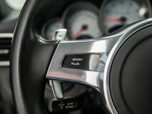 Used 2012 Porsche 911 Turbo S AWD/4WD image 33