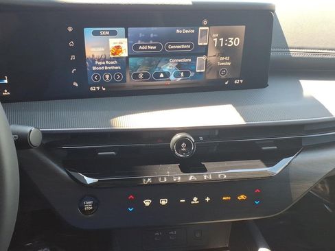 Used 2025 Nissan Murano SV AWD/4WD image 7