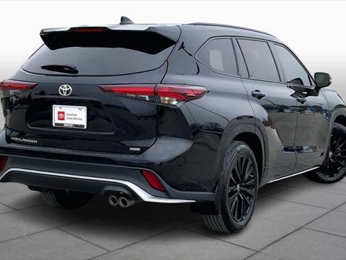 Certified 2024 Toyota Highlander XSE image 13