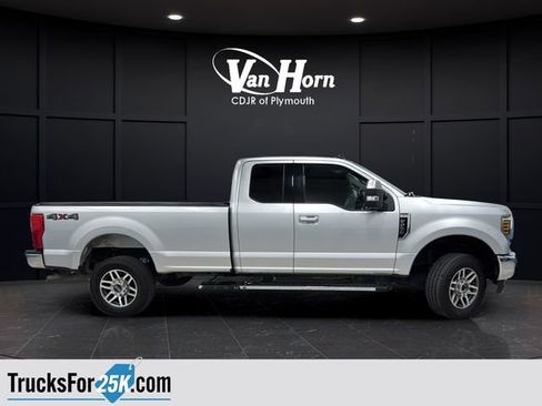 Used 2019 Ford F250 Lariat w/ Lariat Value Package AWD/4WD image 9