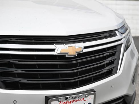 Used 2022 Chevrolet Equinox LT w/ Driver Convenience Package FWD image 11