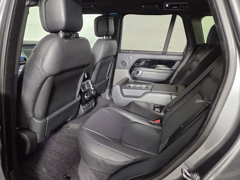 Used 2018 Land Rover Range Rover Supercharged image 23