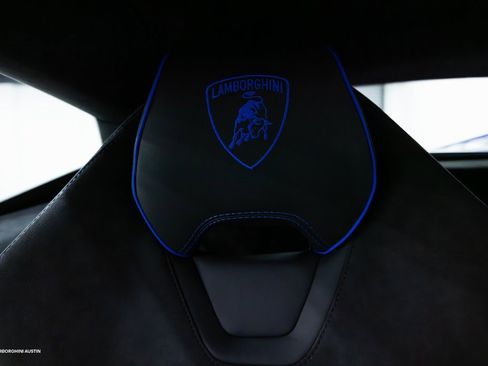 Used 2023 Lamborghini Huracan Tecnica image 47