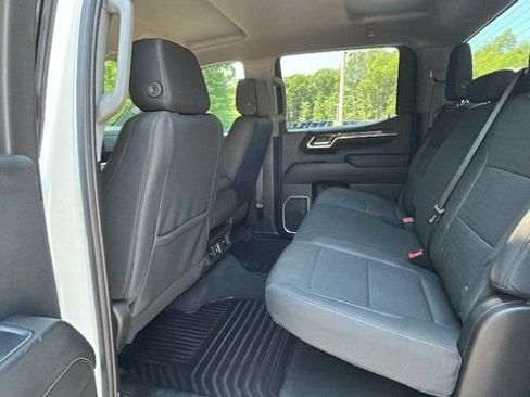 Used 2024 Chevrolet Silverado 1500 LT AWD/4WD image 34
