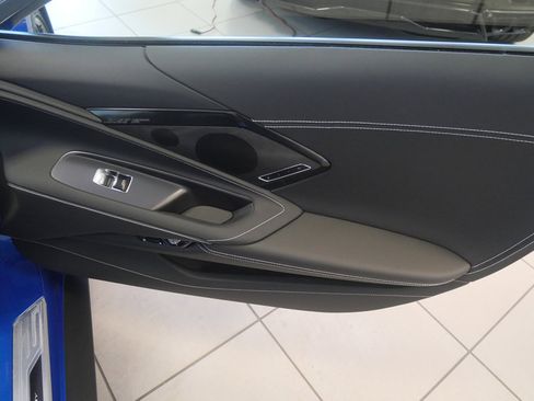 Used 2024 Chevrolet Corvette Stingray Preferred Cpe w/ Z51 Performance Package image 14