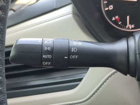 Used 2025 Subaru Forester Premium w/ Convenience Package #1 image 26