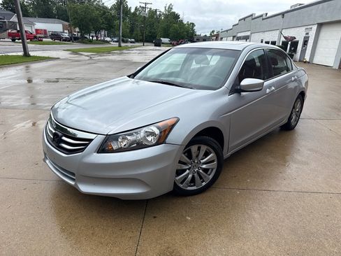 Used 2011 Honda Accord EX image 1