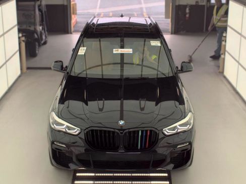 Used 2021 BMW X5 xDrive40i w/ M Sport Package AWD/4WD image 5