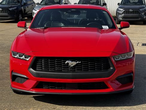 Used 2024 Ford Mustang Premium image 3