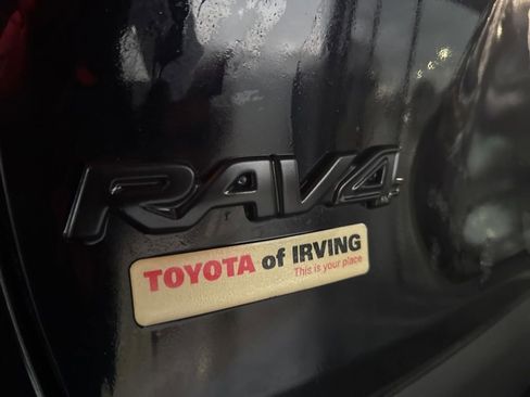 Used 2025 Toyota RAV4 XLE FWD image 9