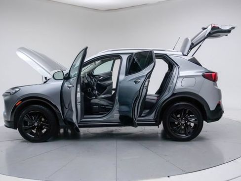 Used 2024 Buick Encore GX Sport Touring AWD/4WD image 19