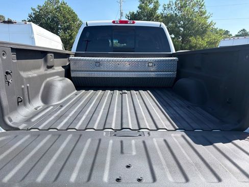 Used 2011 GMC Sierra 2500 Denali w/ Suspension Package, Off-Road AWD/4WD image 10
