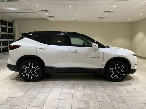 Used 2023 Chevrolet Blazer RS w/ Driver Confidence II Package AWD/4WD image 6