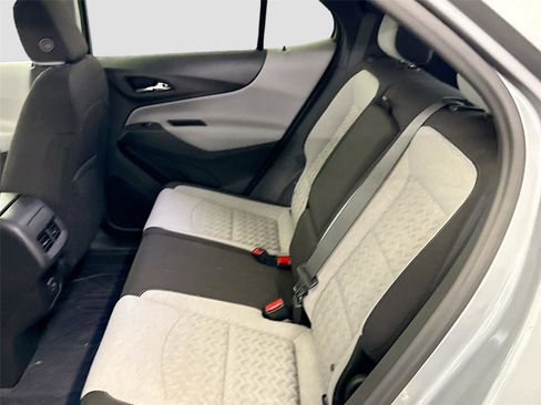Used 2024 Chevrolet Equinox LT w/ LPO, Floor Liner Package image 5