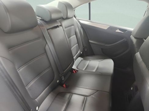 Used 2014 Volkswagen Jetta SE image 18