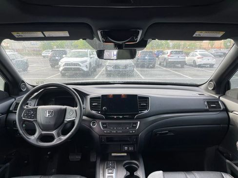 Used 2023 Honda Passport TrailSport image 5