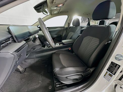 Used 2025 Kia K5 LXS image 13