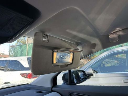 New 2026 Honda Prologue EX image 17