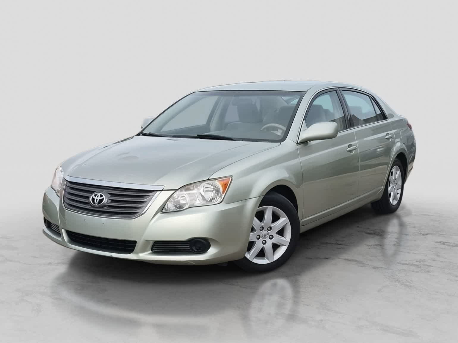 Used 2009 Toyota Avalon XL FWD image 1