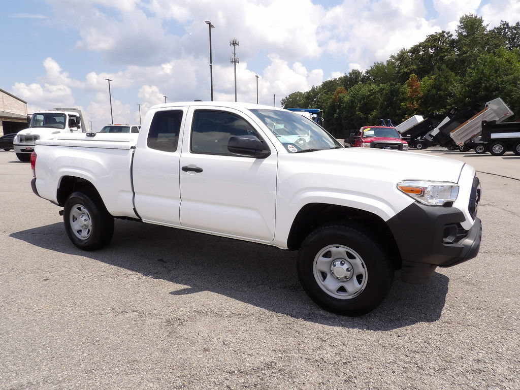 Used 2020 Toyota Tacoma SR RWD image 10