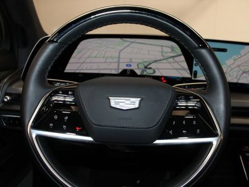 Certified 2026 Cadillac Vistiq Platinum w/ LPO, Floor Liner Package AWD/4WD image 27