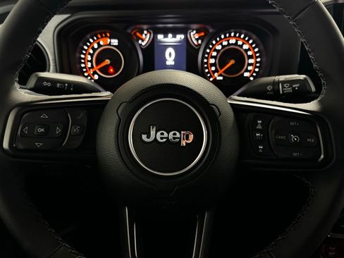 Certified 2026 Jeep Wrangler Sport AWD/4WD image 13