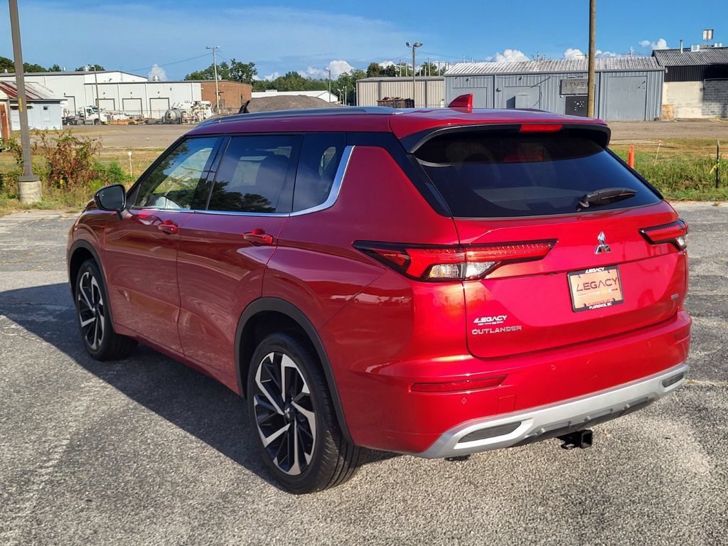 Used 2024 Mitsubishi Outlander SEL FWD image 6
