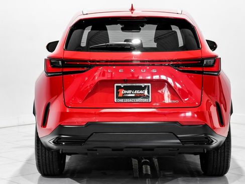 Used 2025 Lexus NX 250 FWD w/ Premium Package image 8